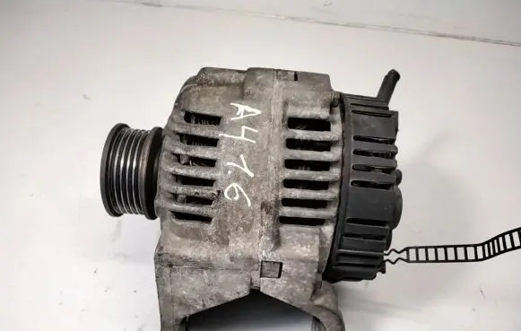 Audi A4 S4 B5 8D Generator/alternator 2541857 H13VT138