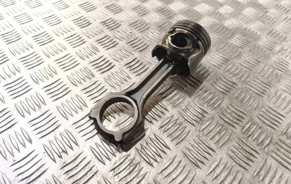 Hyundai i20 (PB PBT) Piston with connecting rod Ad22172