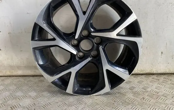 R18 alloy rim