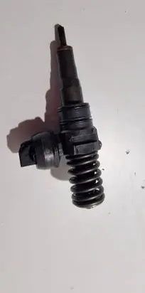 Audi A4 S4 B7 8E 8H Fuel injector 038130073 0414720313