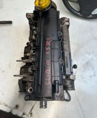 Renault Clio III Engine head 312