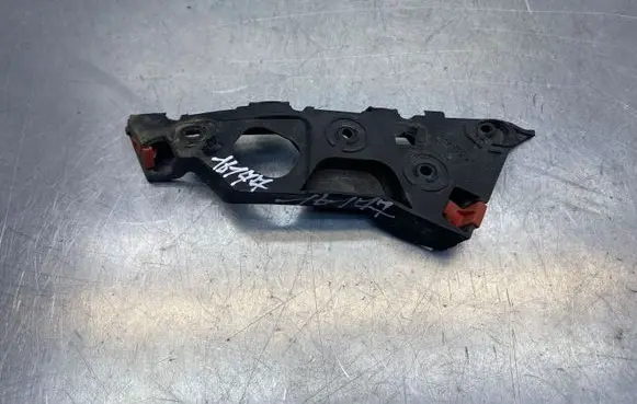 Opel Corsa D Front bumper mounting bracket 13179963 475496858