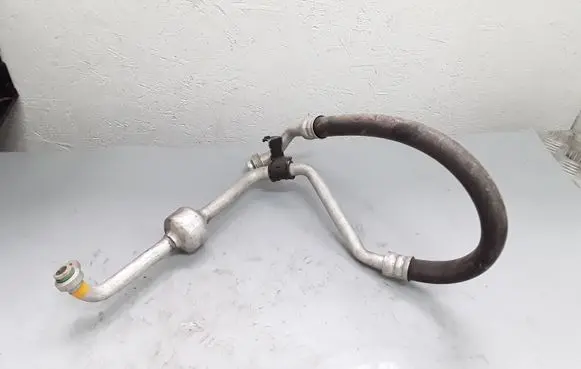 KIA Magentis Air conditioning (A/C) pipe/hose R134A