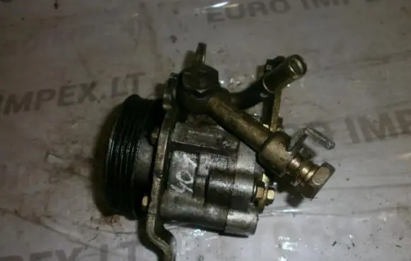 Nissan Micra Power steering pump