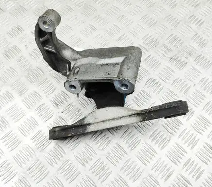Volvo V40 Cross country Engine mount bracket 31460937
