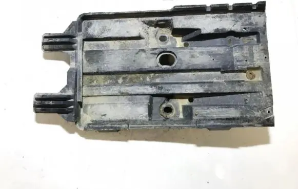 Volvo 850 Battery bracket 9133441