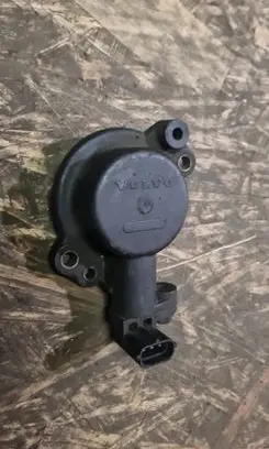 Volvo V70 Camshaft position sensor 8627354