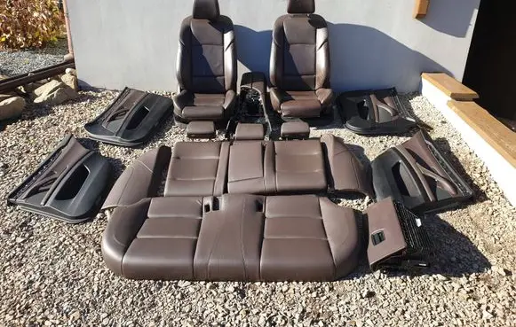 BMW M5 Seat set 