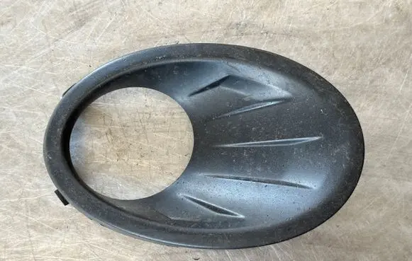 Nissan Qashqai Front fog light trim/grill 62256BR03A