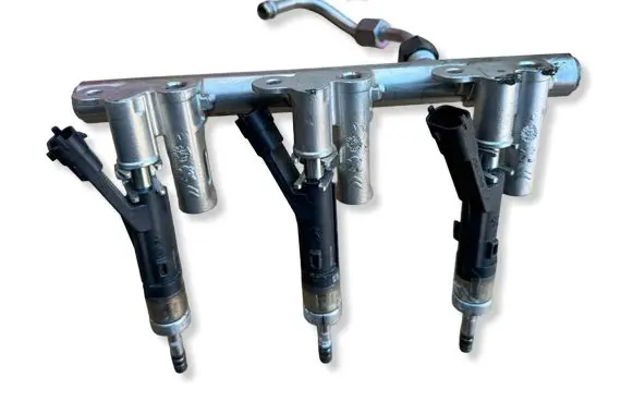 Peugeot 308 Fuel injectors set 9810335380 41451401000