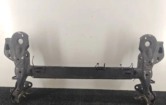 Peugeot 2008 I Rear subframe 3225184212 2218RH