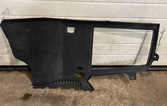 Trunk/boot lower side trim panel