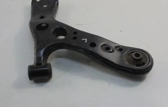 Toyota Prius+ (ZVW40) Front lower control arm/wishbone TC5207