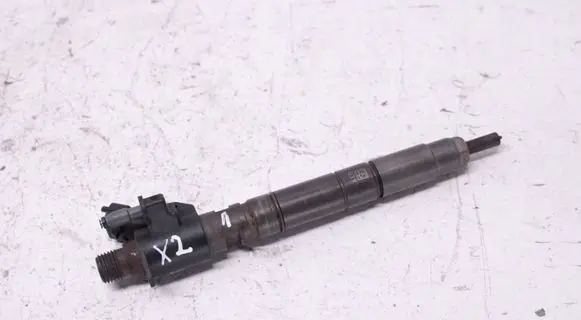 Volvo V50 Fuel injector 31303238 0445116046