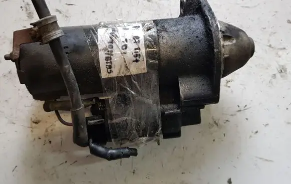Volkswagen PASSAT B5.5 Starter motor
