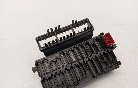 Volkswagen Transporter - Caravelle T4 Fuse box set 357937039