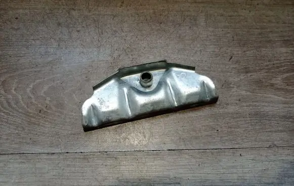 Battery bracket