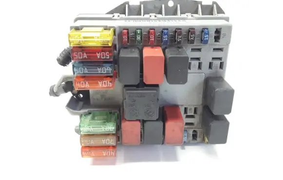 Fiat Punto (176) Fuse module 46798118