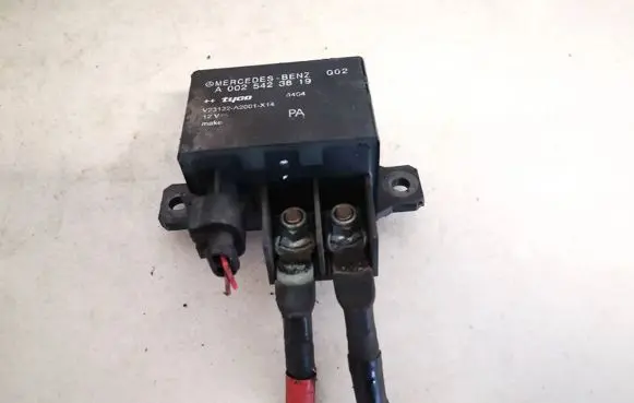 Mercedes-Benz E W211 Other control units/modules a0025423819 v23132-a2001-x14