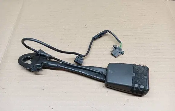 Audi A5 8T 8F Front seatbelt buckle 8K0857755D