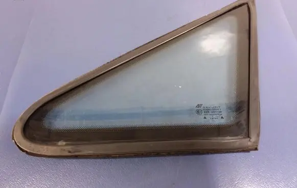 Ford Galaxy Front door vent window glass four-door 