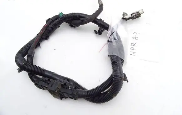 Isuzu N Series Positive cable (battery)