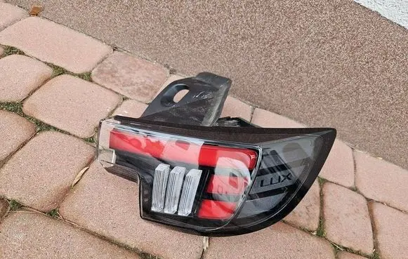 Opel Mokka B Rear/tail lights 9861639080