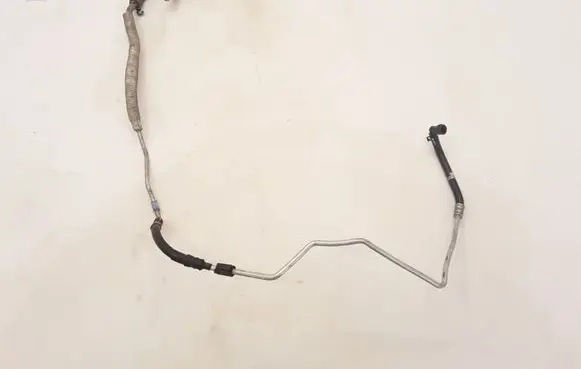 Power steering hose/pipe/line