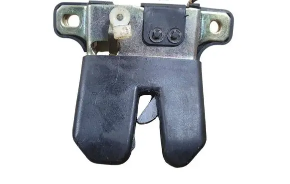 Audi A6 S6 C4 4A Loading door lock 