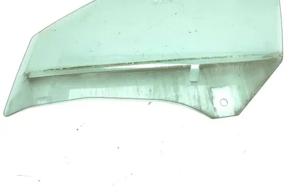 Nissan 370Z Front door window/glass (coupe) 