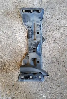 Dodge Durango Gearbox mounting bracket 