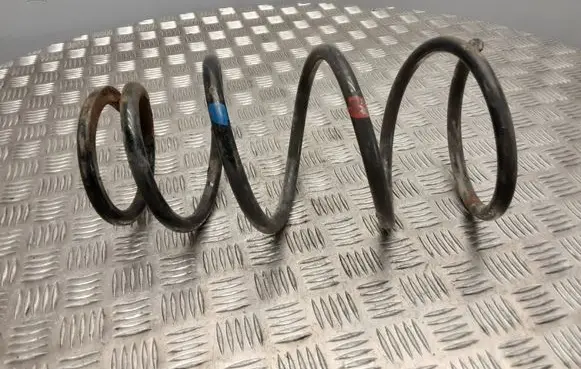 Toyota Previa (XR30, XR40) II Front coil spring