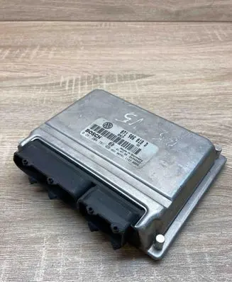 Volkswagen PASSAT B5 Engine control unit/module ECU 071906018D 0261204751