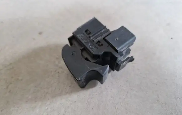 Toyota Hilux (AN10, AN20, AN30) Electric window control switch