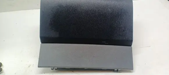 Toyota Prius (NHW20) Glove box 