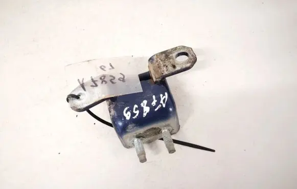 Suzuki SX4 Tailgate/trunk/boot hinge
