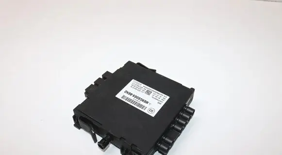 Mercedes-Benz G W463 2nd Gen Seat control module 2139000130 A2139000130
