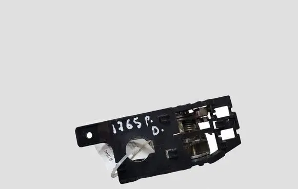 KIA Sportage Front door interior handle 826131F000