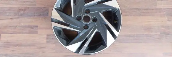 R16 alloy rim