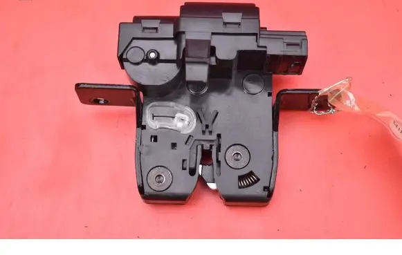 Renault Clio III Tailgate/trunk/boot lock/catch/latch 