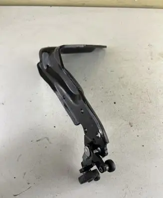 Chrysler Grand Voyager V Sliding door lower roller guide/hinge 