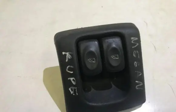 Renault Megane I Electric window control switch 7700843250AT