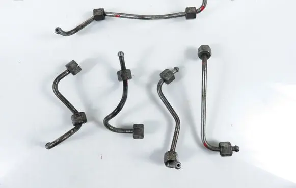Chevrolet Cruze Fuel injector supply line/pipe 