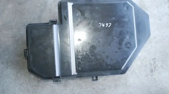Audi A6 Allroad C6 Relay mounting block 233KM