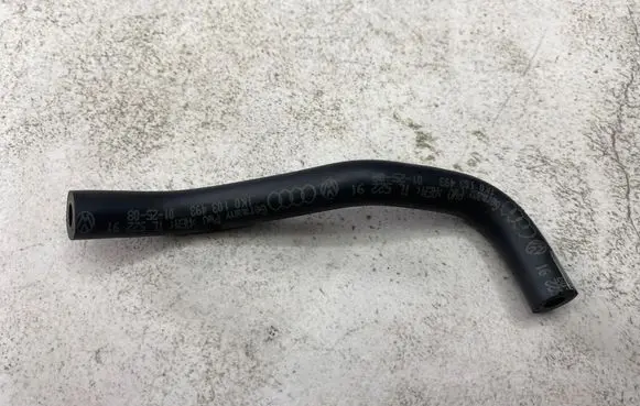 Volkswagen Golf V Vacuum line/pipe/hose 1K0103493
