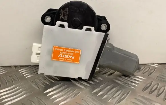 Toyota Avensis T270 Sunroof motor/actuator 6326020130