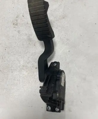 Renault Laguna II Accelerator throttle pedal 6PV00811900 8200002904