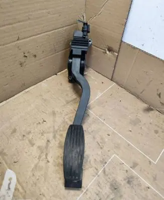 Alfa Romeo 147 Accelerator throttle pedal 0281002380 185600872