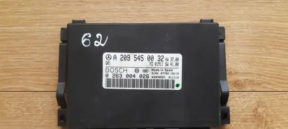 Mercedes-Benz C W203 Parking PDC control unit/module A2095450032 0263004026 033M0557