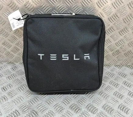 Tesla Model Y Electric car charging cable 112125400G 145544010D